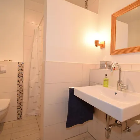 Haus Vereinsallee Nummer 19 펜션 부숨